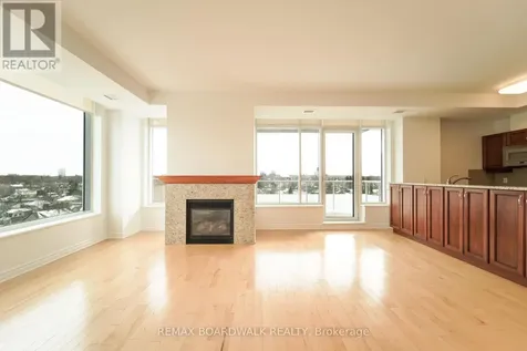401 Golden Avenue Ottawa ON K2A 1H4