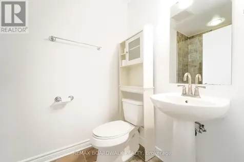 401 Golden Avenue Ottawa ON K2A 1H4