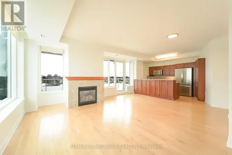 401 Golden Avenue Ottawa ON K2A 1H4