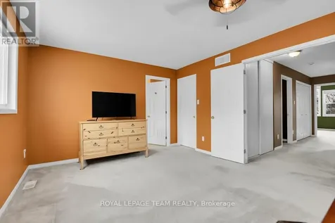 162 Redcliff Avenue Ottawa ON K2J 5J7