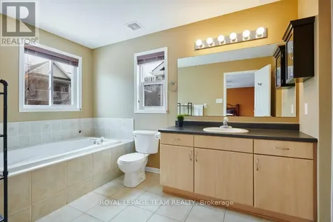 162 Redcliff Avenue Ottawa ON K2J 5J7