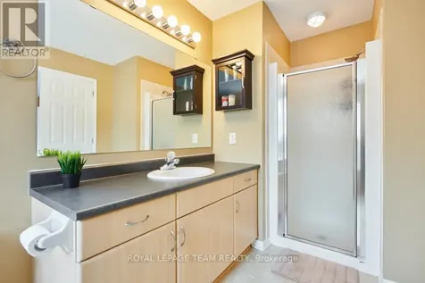 162 Redcliff Avenue Ottawa ON K2J 5J7