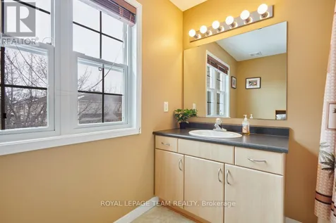 162 Redcliff Avenue Ottawa ON K2J 5J7