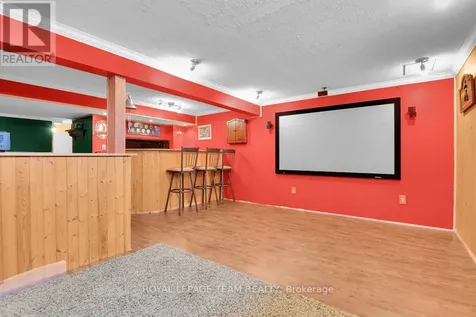 162 Redcliff Avenue Ottawa ON K2J 5J7