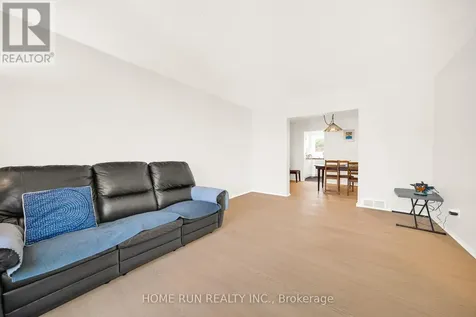 2111 Montreal Road Ottawa ON K1J 8M8