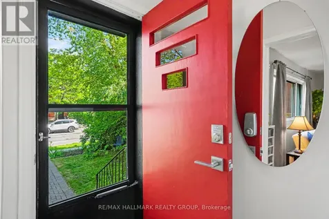 371 Sunnyside Avenue Ottawa ON K1S 0S2