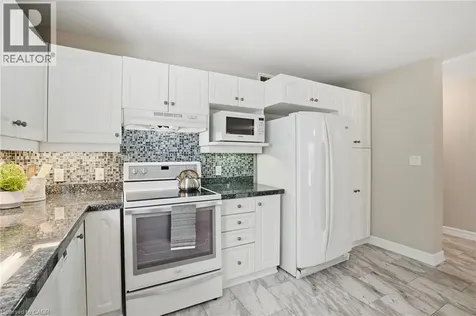 148 Glenariff Drive Freelton ON L8B 1A5