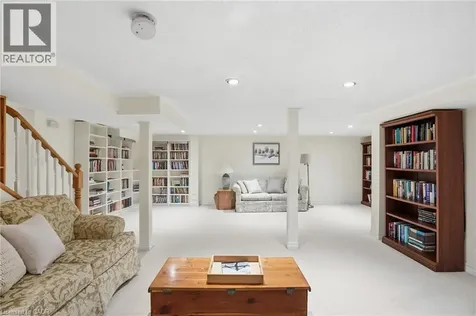 148 Glenariff Drive Freelton ON L8B 1A5