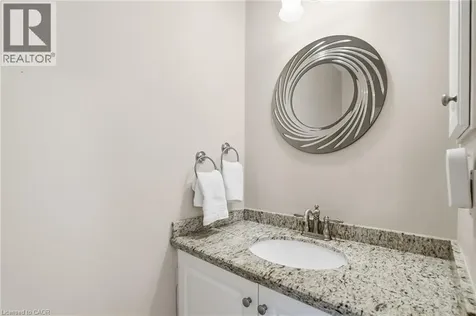148 Glenariff Drive Freelton ON L8B 1A5