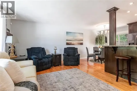 18 Mayberry Place Stratford ON N5A 6Z7