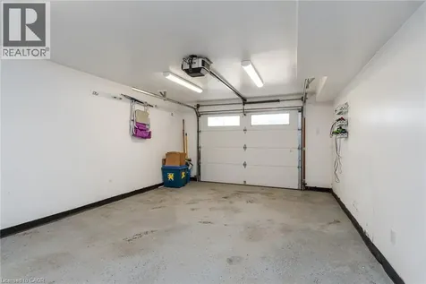 18 Mayberry Place Stratford ON N5A 6Z7
