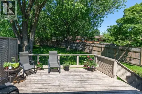 18 Mayberry Place Stratford ON N5A 6Z7