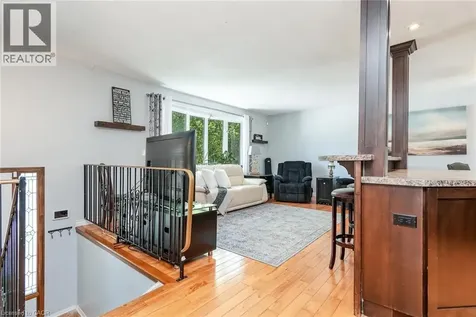 18 Mayberry Place Stratford ON N5A 6Z7