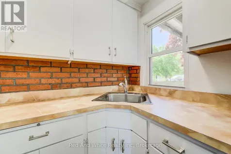 59 Lorne Crescent Kitchener ON N2M 3Y4