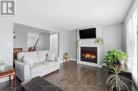 50A Harris Avenue Brantford ON N3R 2E9