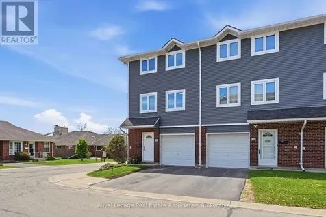 50A Harris Avenue Brantford ON N3R 2E9