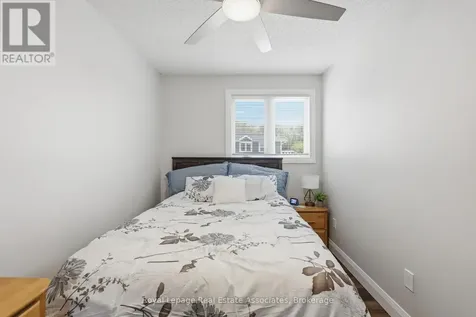 50A Harris Avenue Brantford ON N3R 2E9