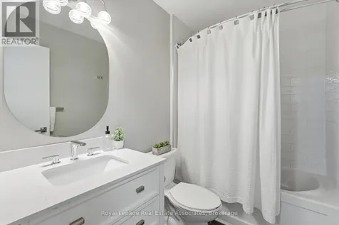 50A Harris Avenue Brantford ON N3R 2E9