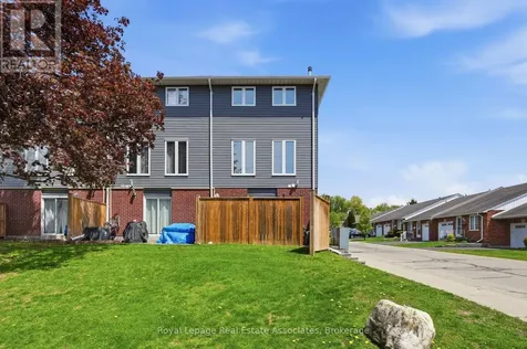 50A Harris Avenue Brantford ON N3R 2E9