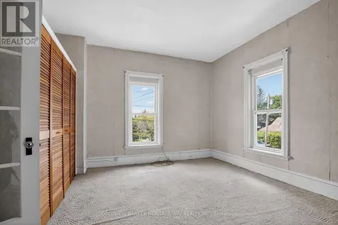 125 Charles Street Carleton Place ON K7C 2Y4