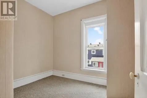 125 Charles Street Carleton Place ON K7C 2Y4