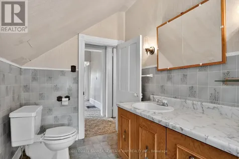 125 Charles Street Carleton Place ON K7C 2Y4