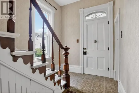 125 Charles Street Carleton Place ON K7C 2Y4