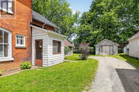 125 Charles Street Carleton Place ON K7C 2Y4