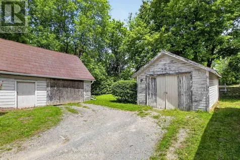 125 Charles Street Carleton Place ON K7C 2Y4