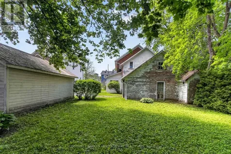 125 Charles Street Carleton Place ON K7C 2Y4