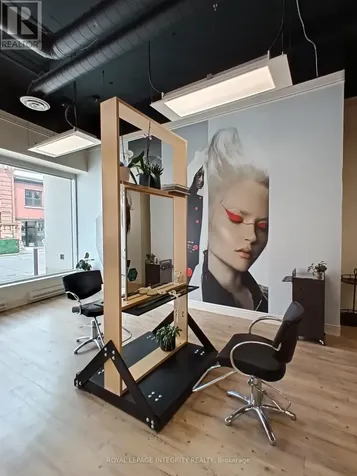 100 Murray Street Ottawa ON K1N 0A1