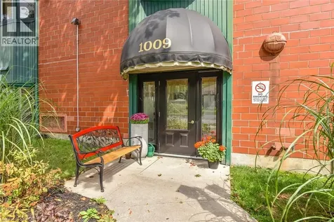 1009 Queenston Road Cambridge ON N3H 3K7