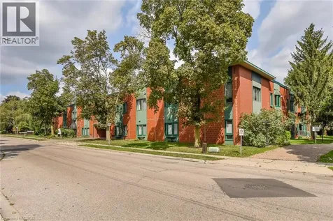 1009 Queenston Road Cambridge ON N3H 3K7