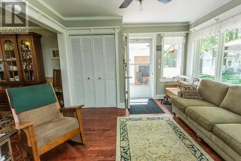 1399 Littleton Street Richards Landing ON P0R 1J0