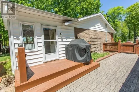 1399 Littleton Street Richards Landing ON P0R 1J0