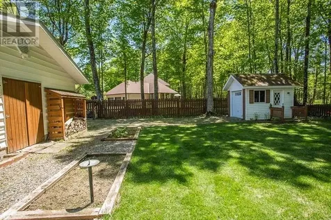 1399 Littleton Street Richards Landing ON P0R 1J0