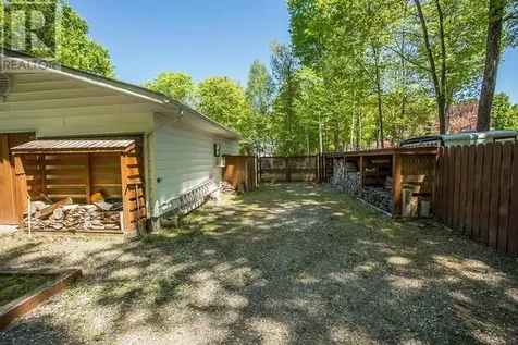 1399 Littleton Street Richards Landing ON P0R 1J0