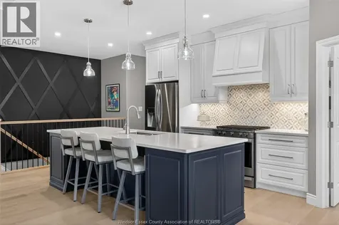 1505 Clearwater Windsor ON N8P 0E9