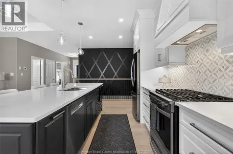 1505 Clearwater Windsor ON N8P 0E9