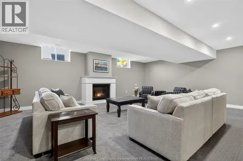 1505 Clearwater Windsor ON N8P 0E9