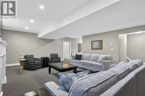 1505 Clearwater Windsor ON N8P 0E9