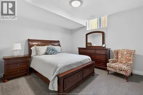 1505 Clearwater Windsor ON N8P 0E9