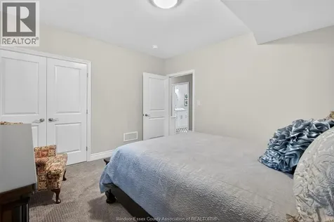 1505 Clearwater Windsor ON N8P 0E9