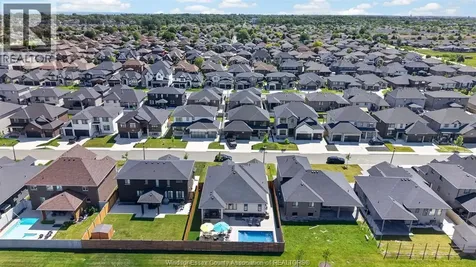 1505 Clearwater Windsor ON N8P 0E9