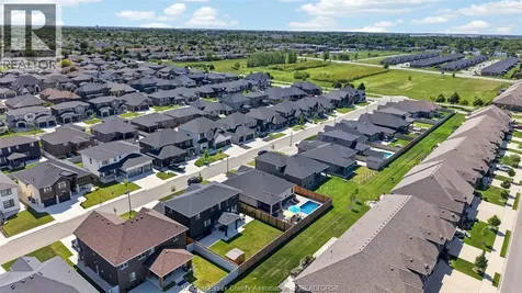 1505 Clearwater Windsor ON N8P 0E9