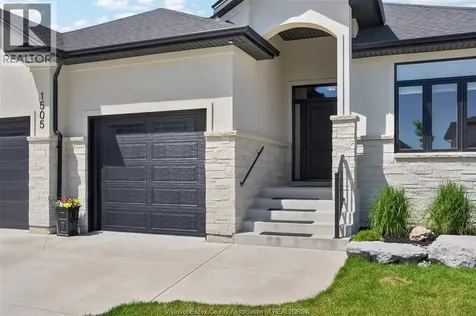 1505 Clearwater Windsor ON N8P 0E9