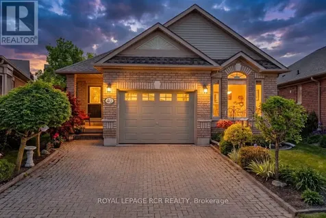 40 Bella Vista Trail New Tecumseth ON L9R 3C6