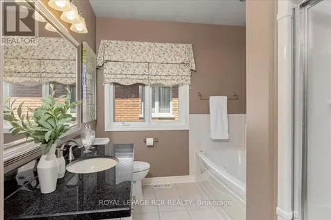 40 Bella Vista Trail New Tecumseth ON L9R 3C6