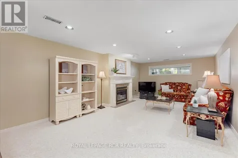 40 Bella Vista Trail New Tecumseth ON L9R 3C6