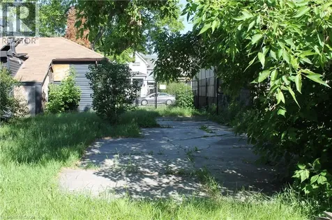 127 Robins Avenue Hamilton ON L8H 4N5